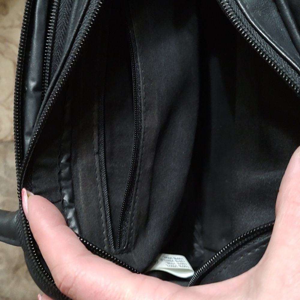 Classic Black Hand Bag - Picture 8 of 15